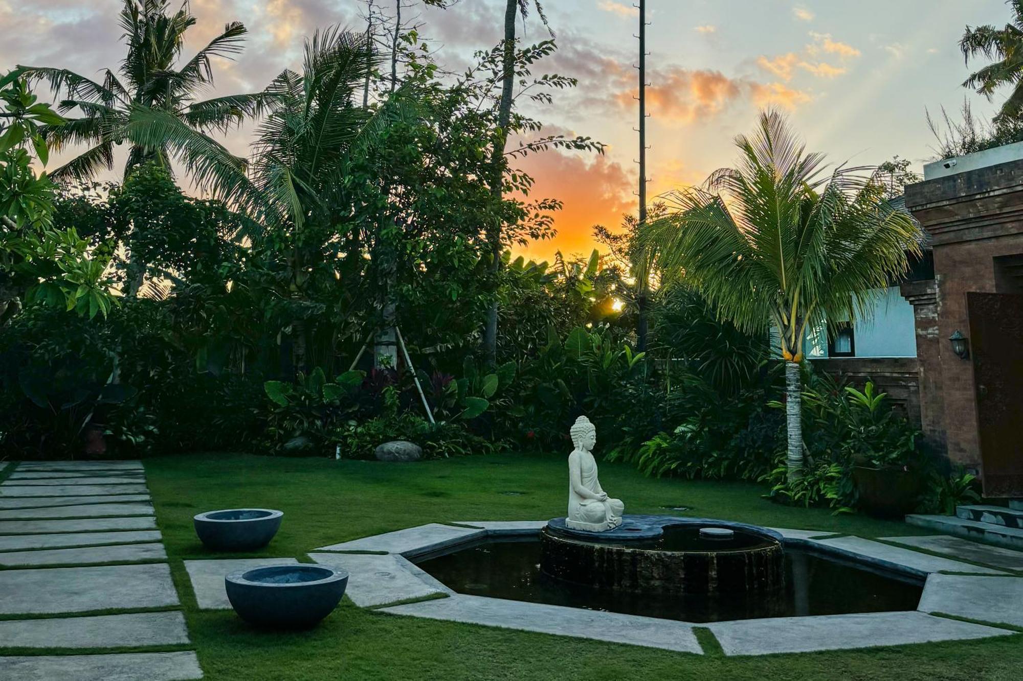 K Ko Surf Village At Keramas Lebih Kültér fotó
